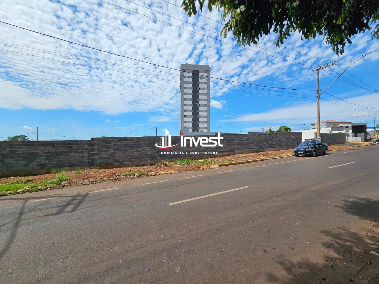 Terreno/Área à venda no Manoel Mendes: 