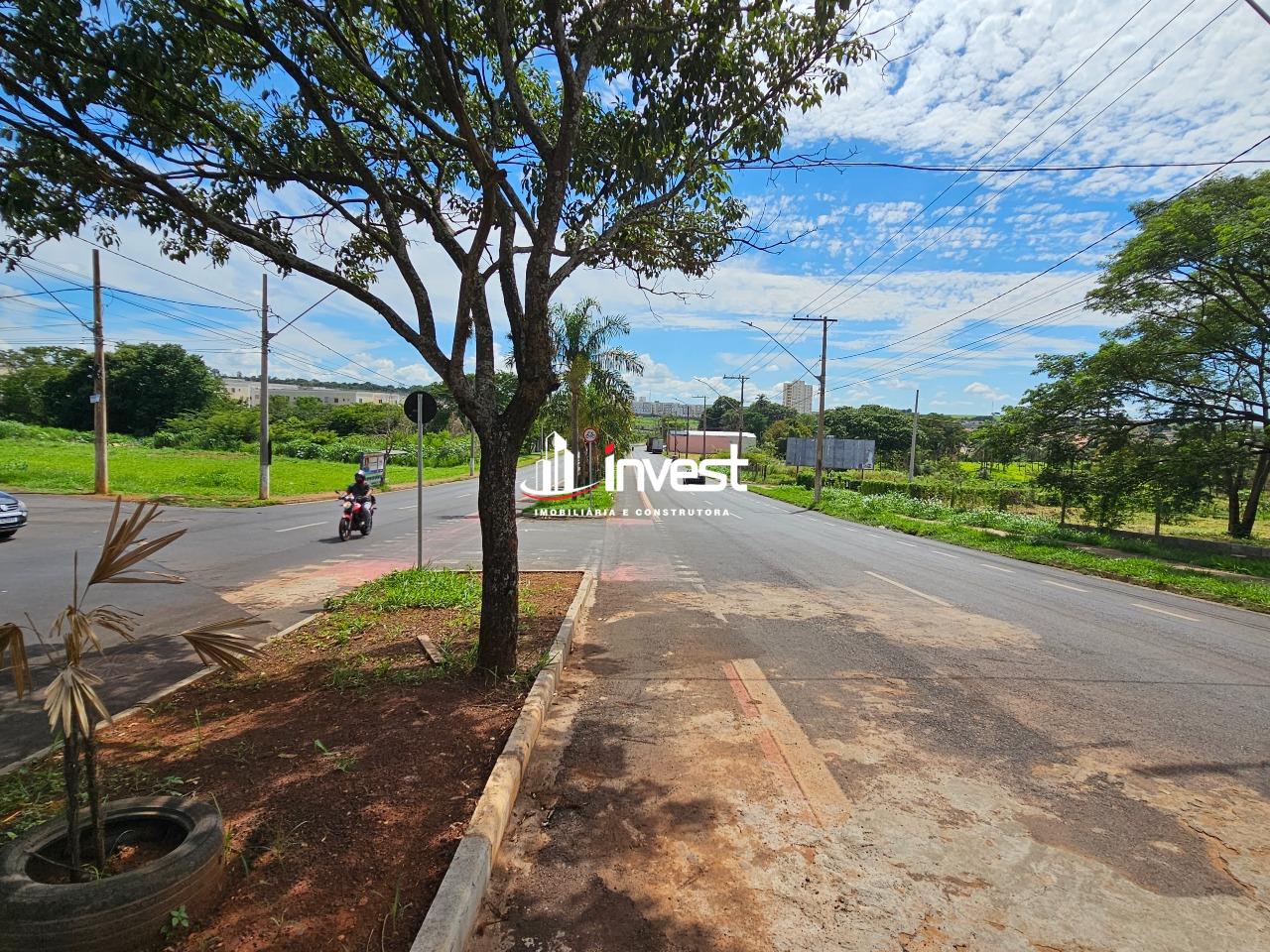 Terreno/Área à venda no Manoel Mendes: 
