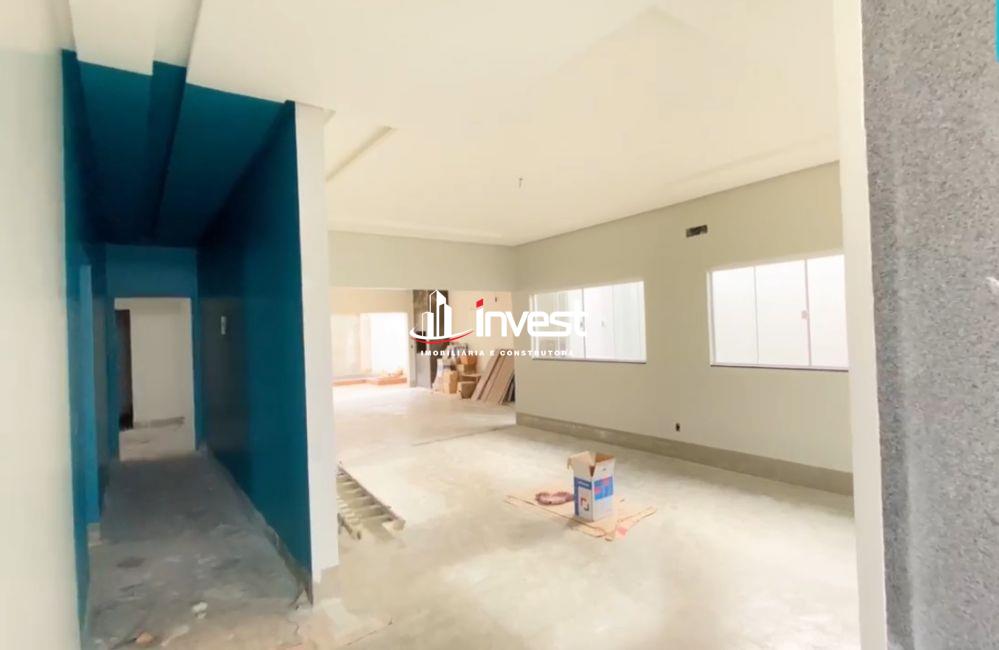 Casa à venda no Centro: 