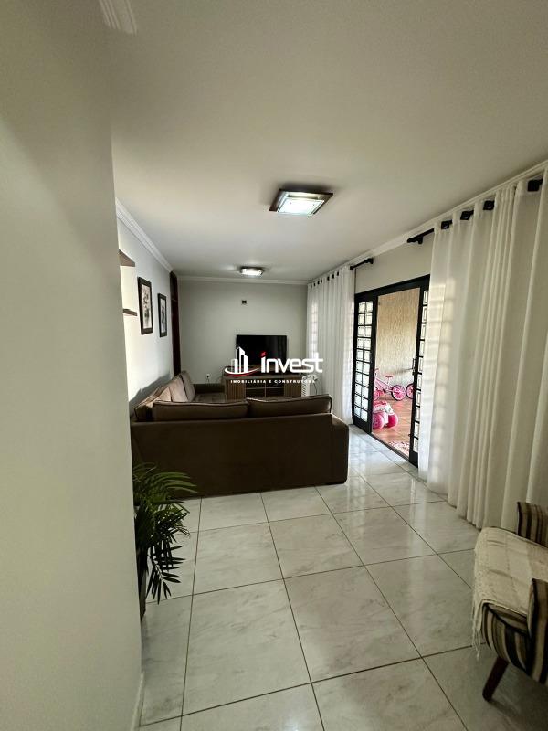 Casa à venda no Parque das Américas: 