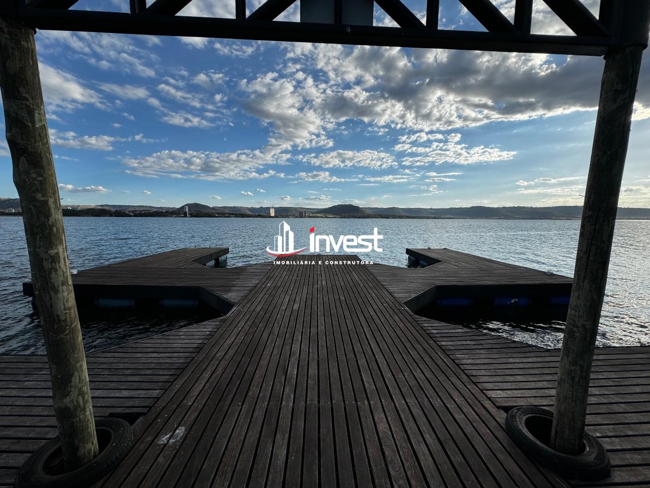 Casa Condomínio à venda no Centro: 