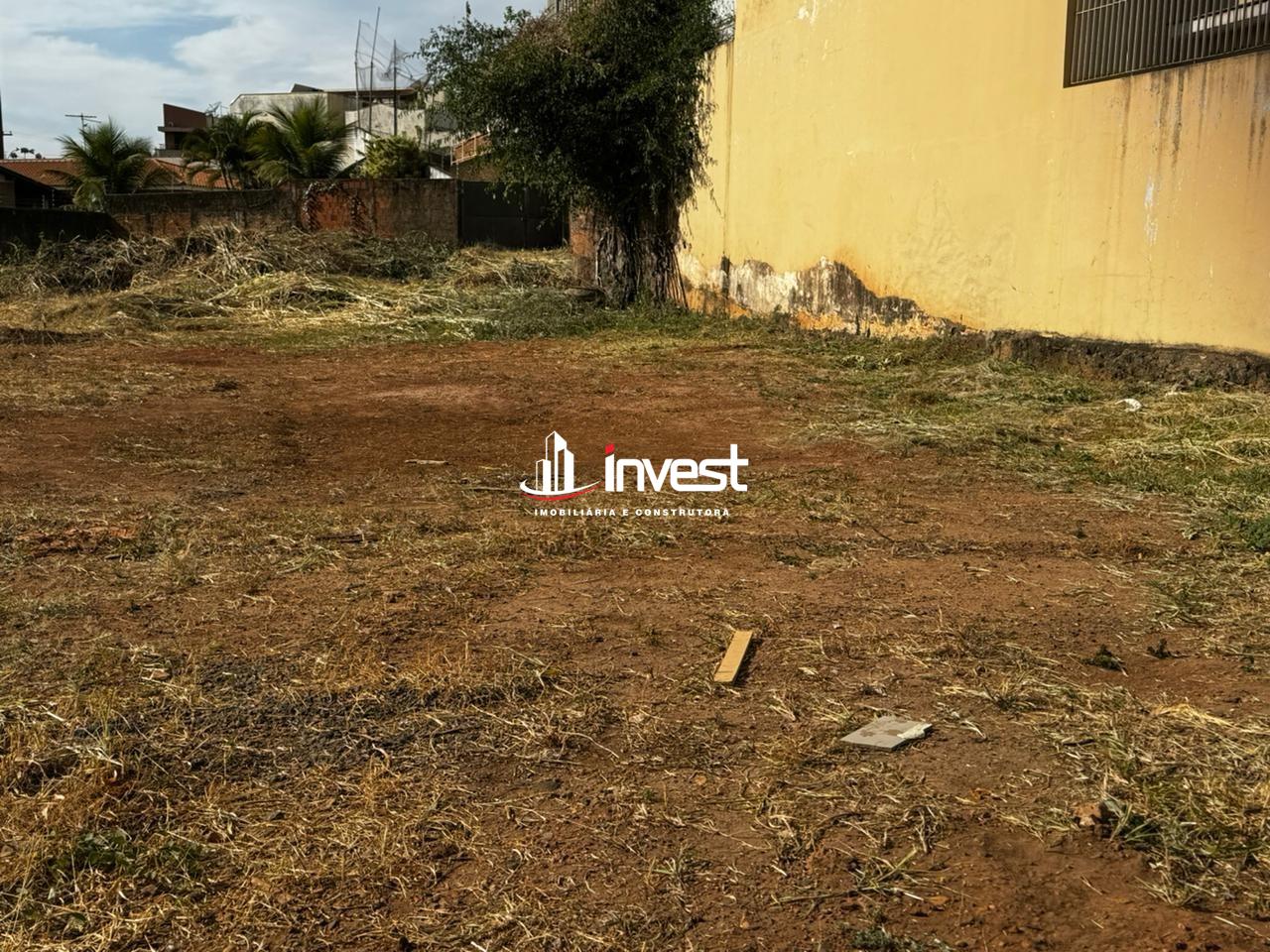 Terreno/Área à venda no Alexandre Campos - Jardim: 