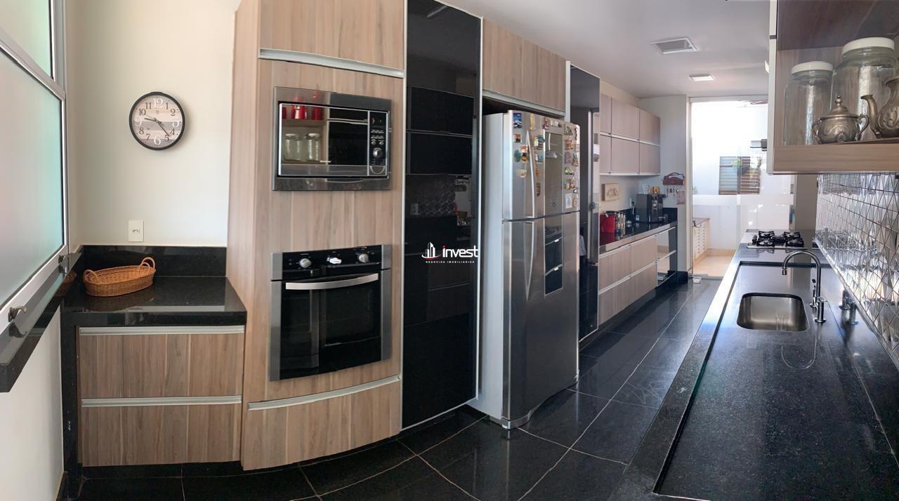 Casa à venda no Mercês: 