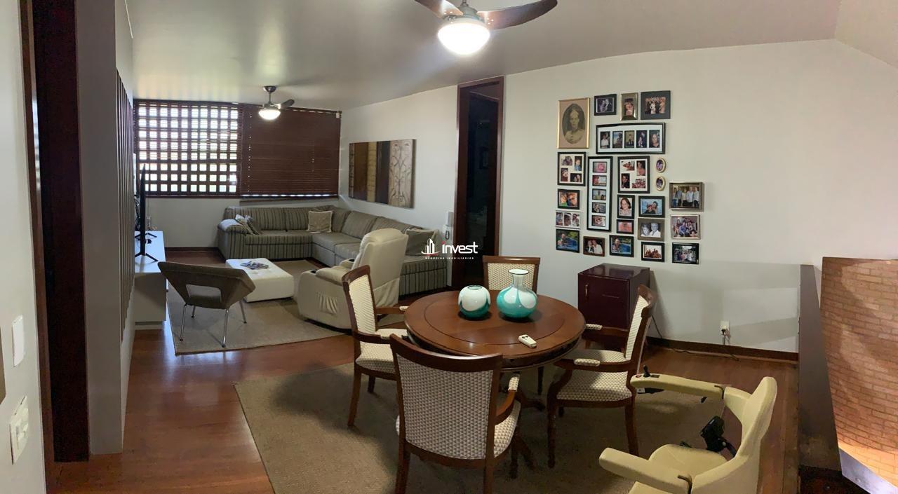 Casa à venda no Mercês: 