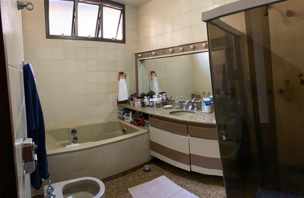 Casa à venda no Mercês: 