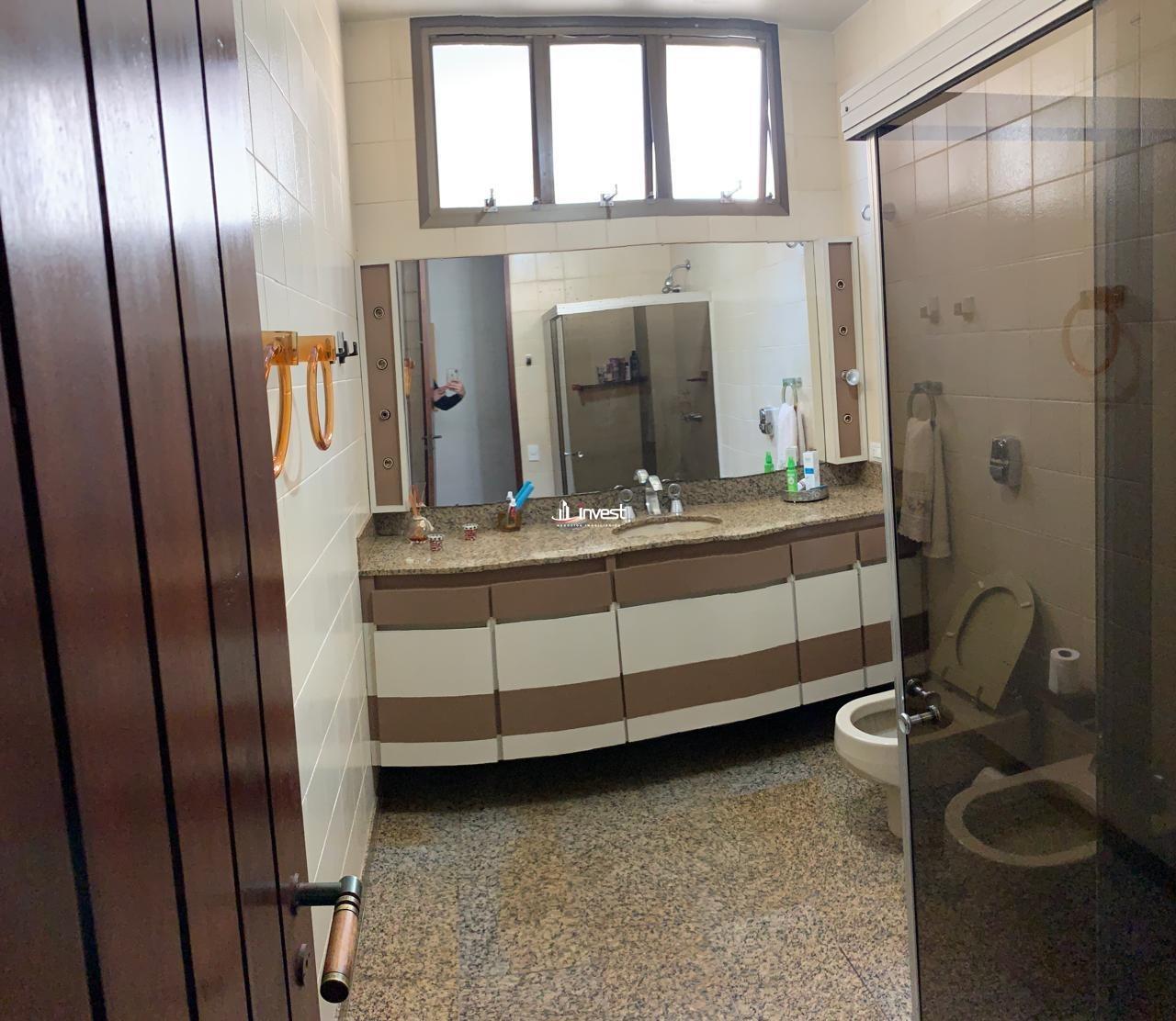 Casa à venda no Mercês: 