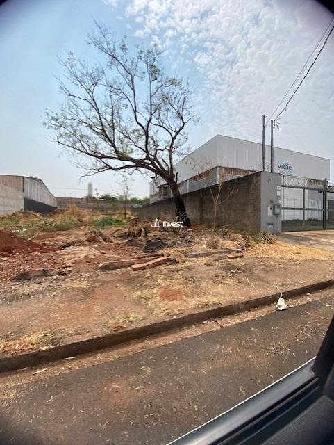 Terreno/Área à venda no Maracanã, Jardim: 
