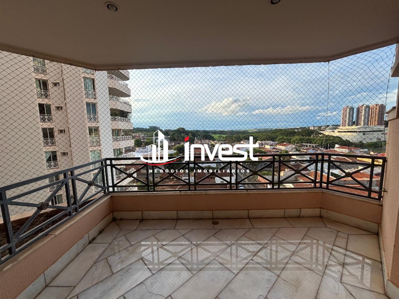 Apartamento à venda no Mercês: 