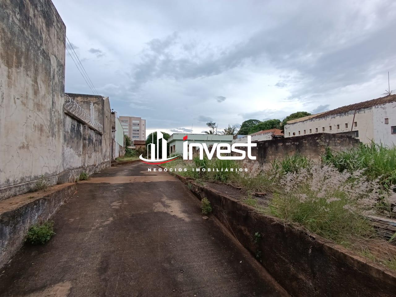 Terreno/Área à venda no São Benedito: 