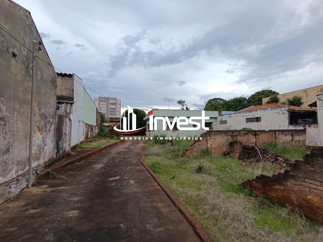 Terreno/Área à venda no São Benedito: 