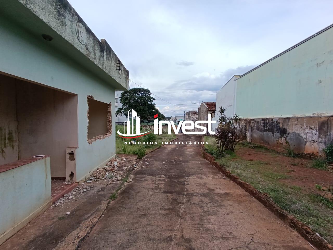 Terreno/Área à venda no São Benedito: 