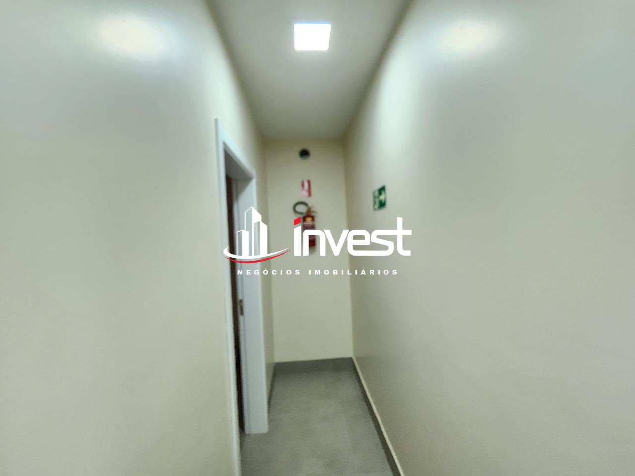 Casa Comercial à venda no Mercês: 