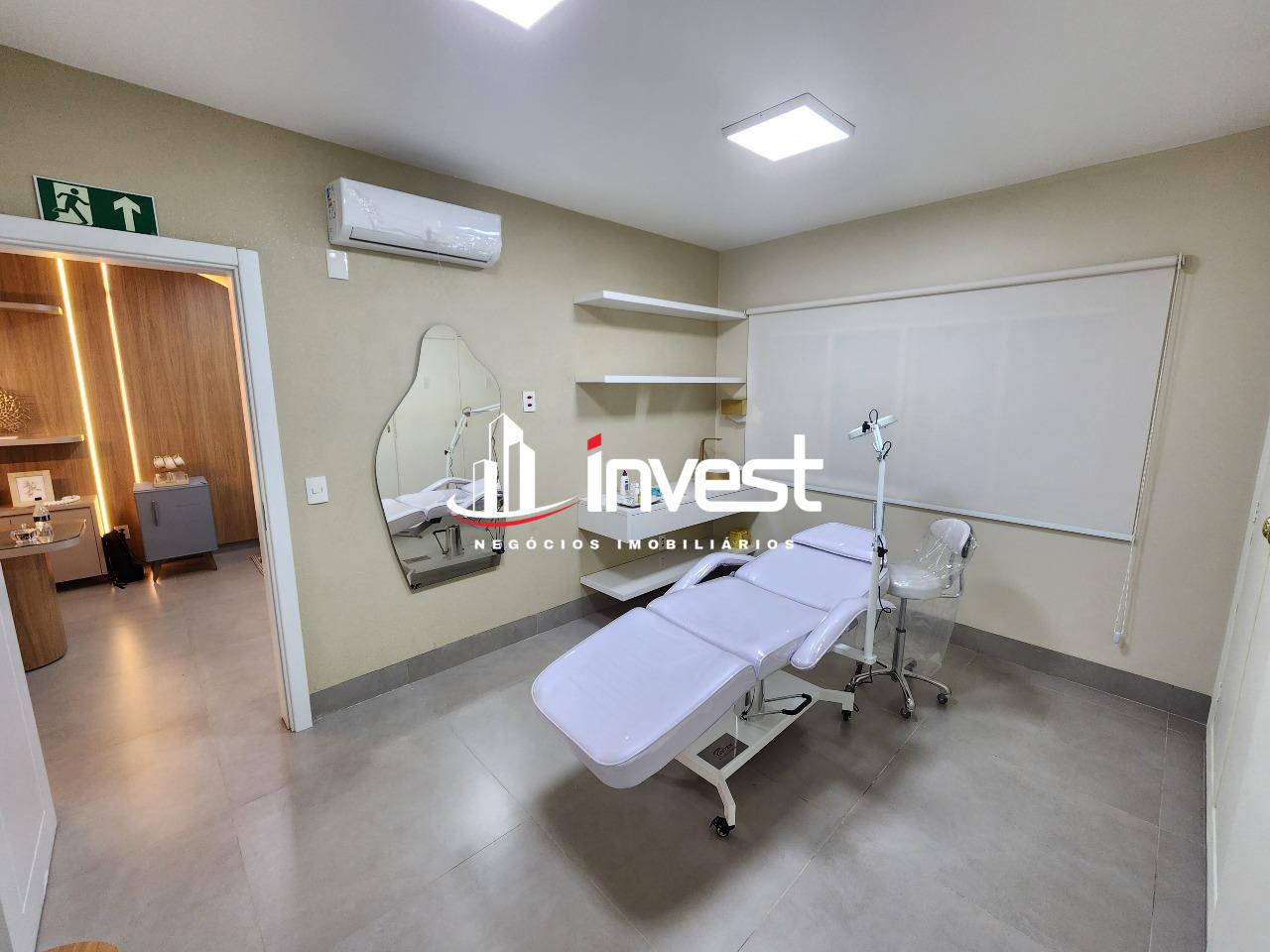 Casa Comercial à venda no Mercês: 