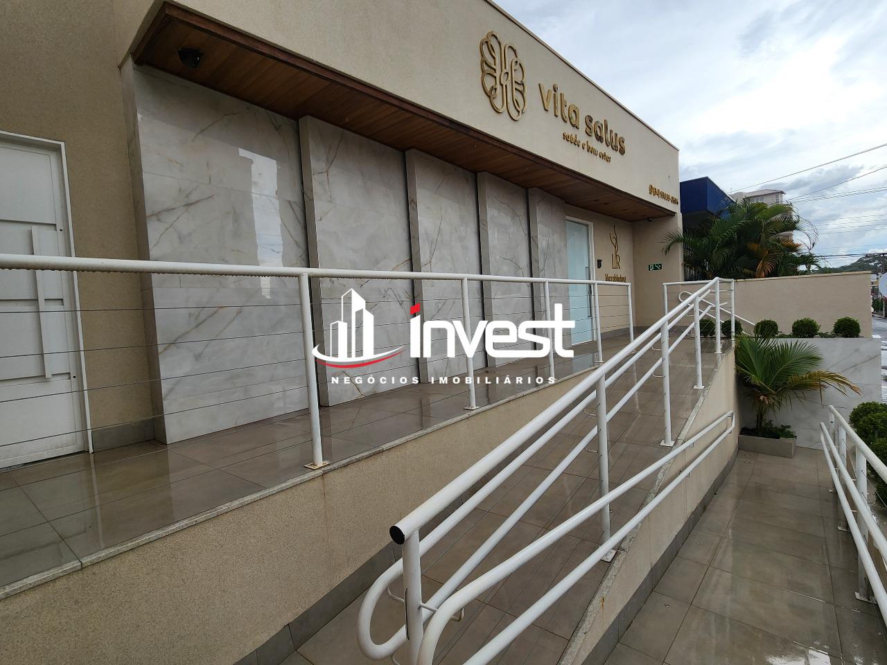 Casa Comercial à venda no Mercês: 