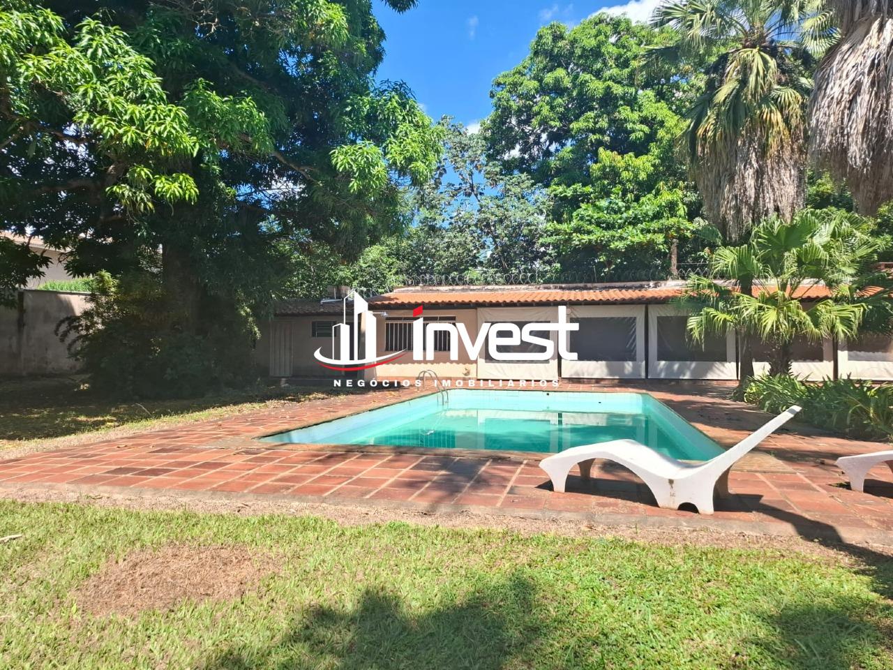 Casa à venda no Mercês: 