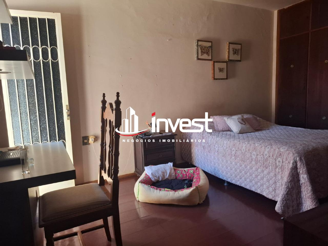 Casa à venda no Mercês: 