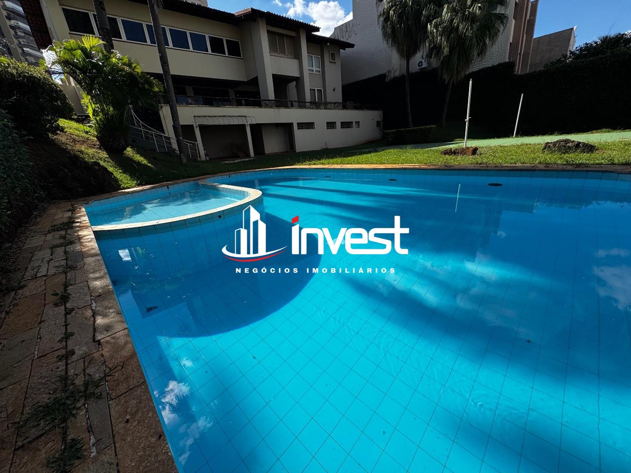 Casa à venda no Mercês: 