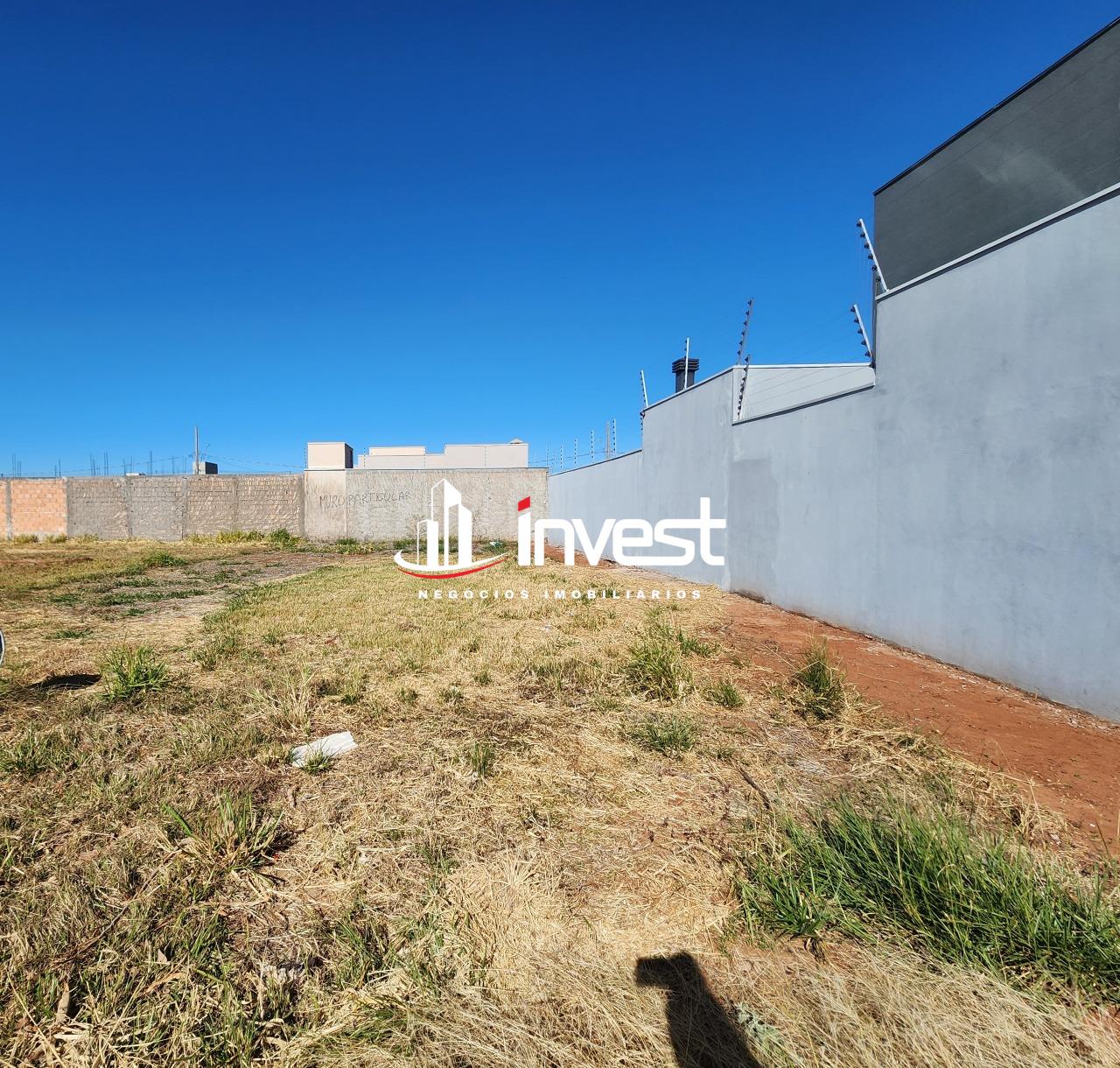 Terreno/Área à venda no Laranjeiras, Parque das: 