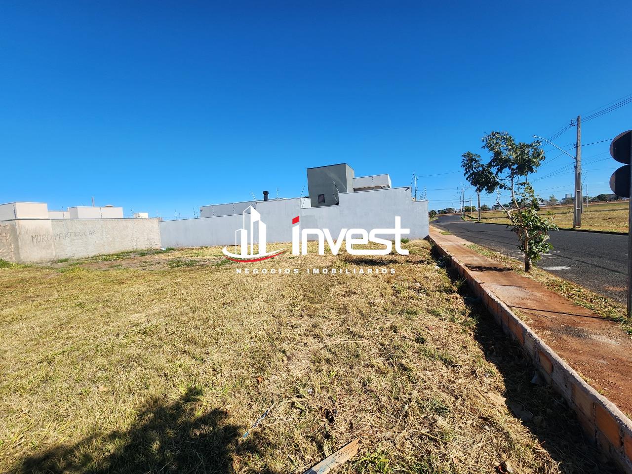 Terreno/Área à venda no Laranjeiras, Parque das: 