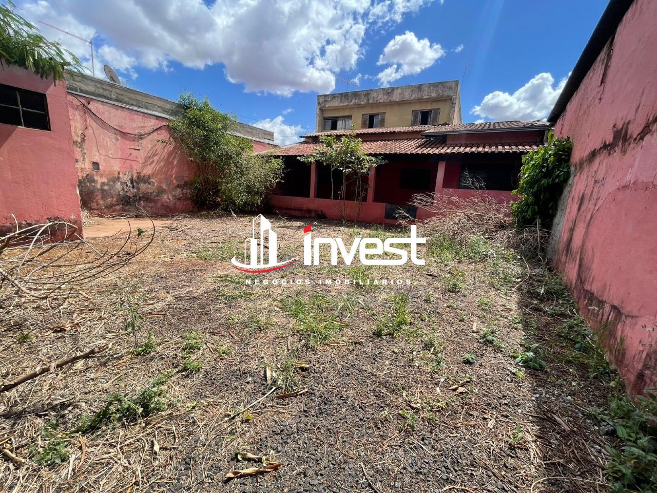 Lote à venda no Centro: 