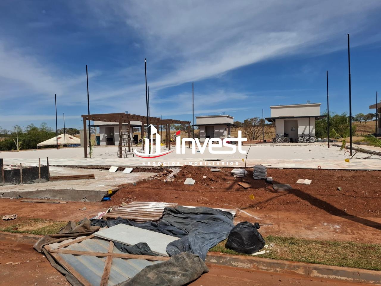 Lote em condomínio à venda no Residencial Jardins, Condomínio: 