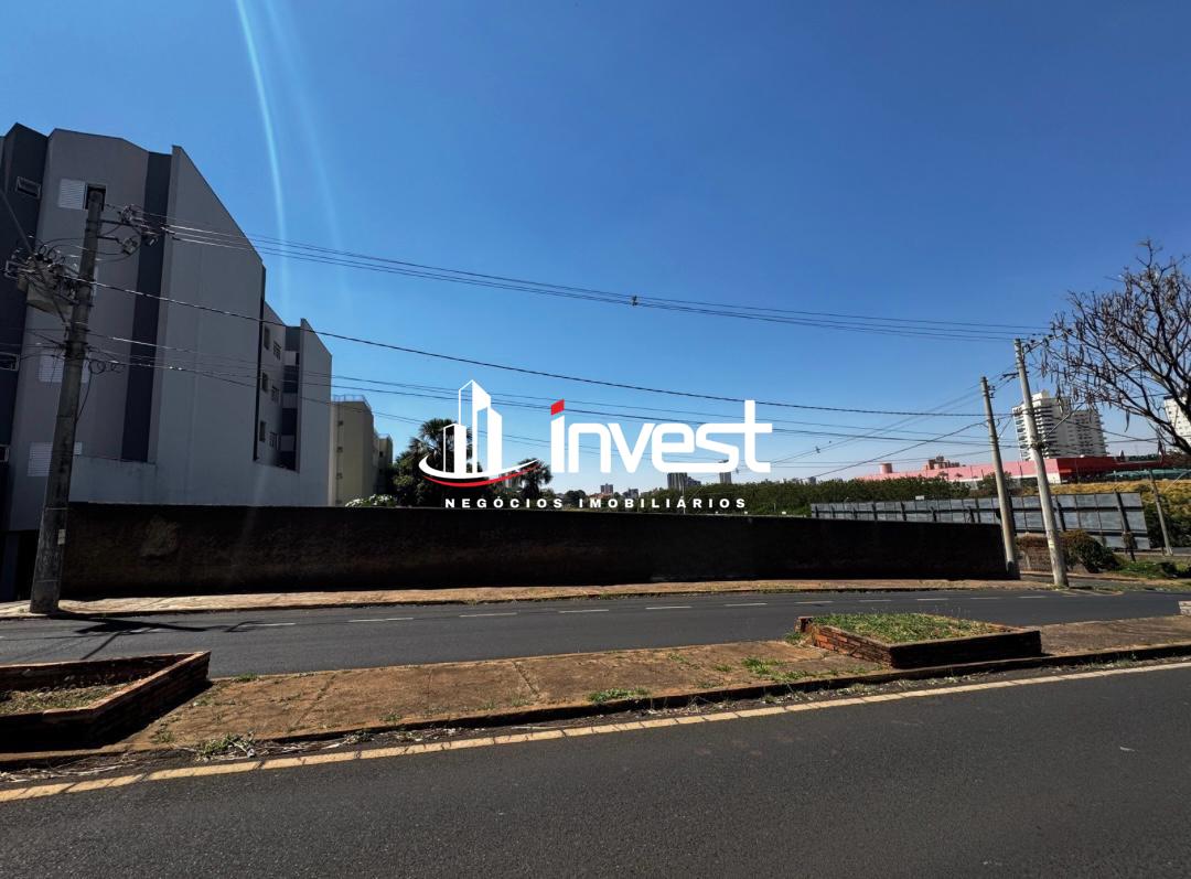 Terreno/Área à venda no Santa Maria: 