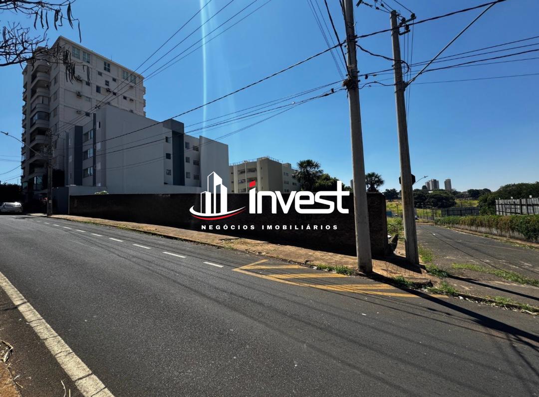 Terreno/Área à venda no Santa Maria: 