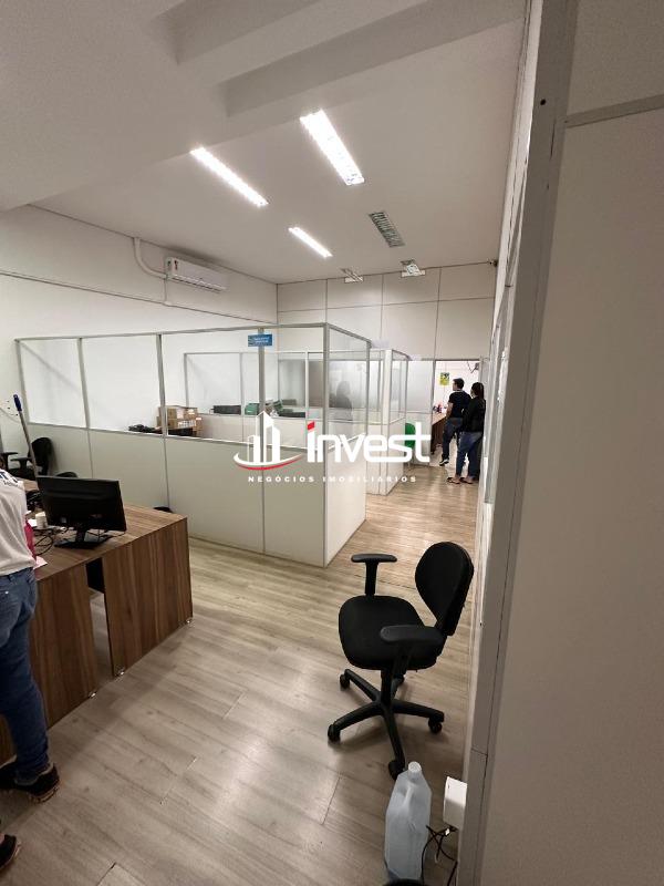 Casa Comercial para aluguel no Santa Maria: 