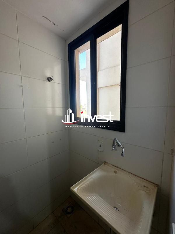 Andar corrido à venda no Santa Maria: 