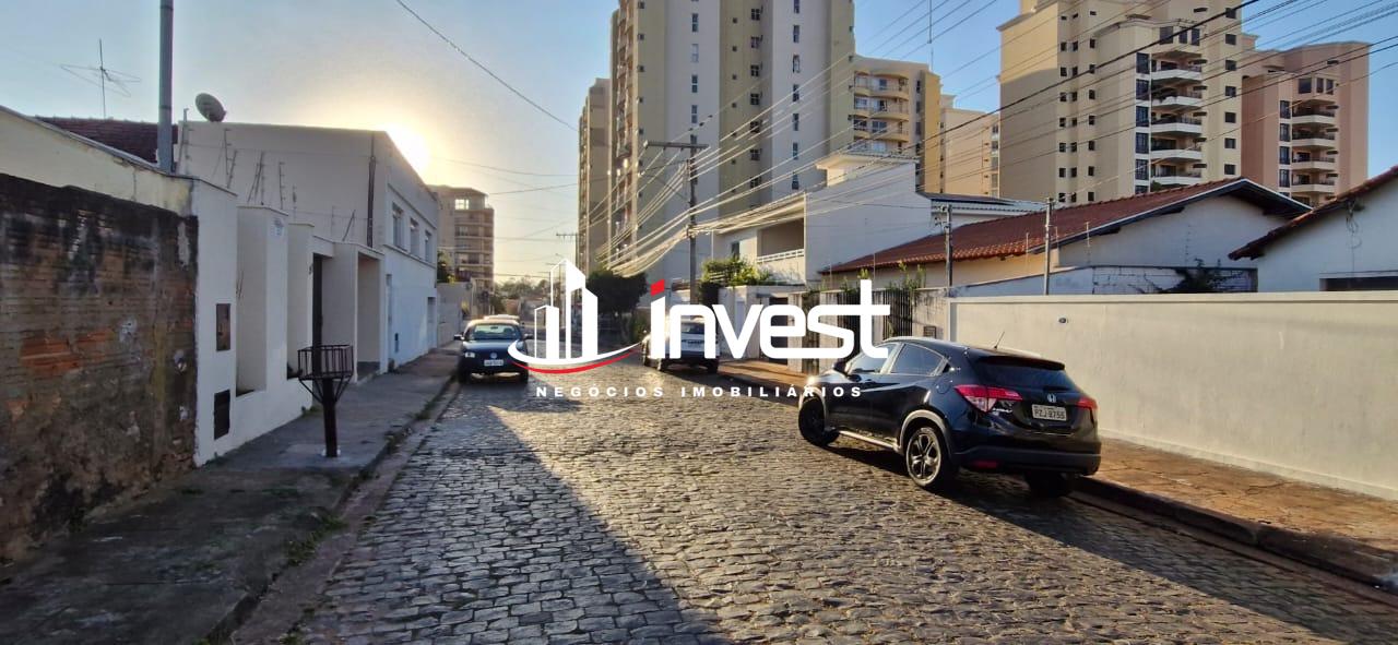 Terreno/Área à venda no Mercês: 