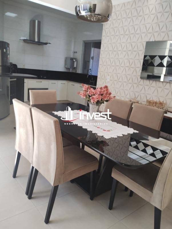 Casa à venda no Jardim do Lago: 