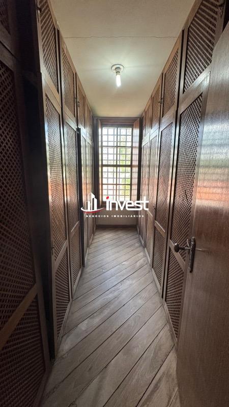 Casa à venda no Mercês: 