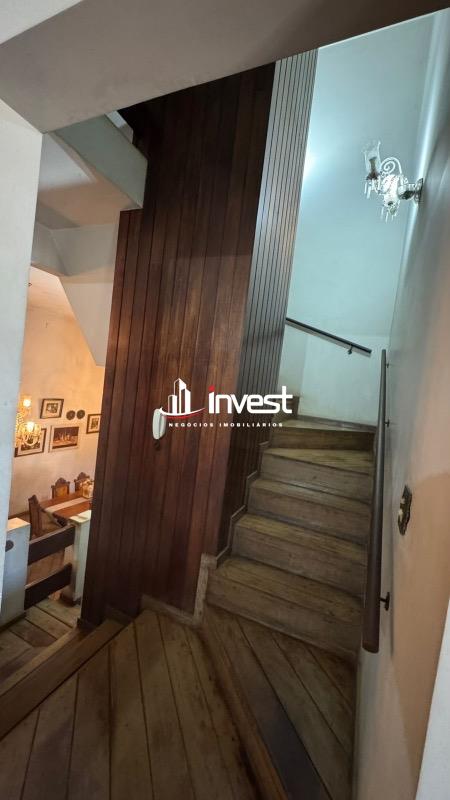 Casa à venda no Mercês: 