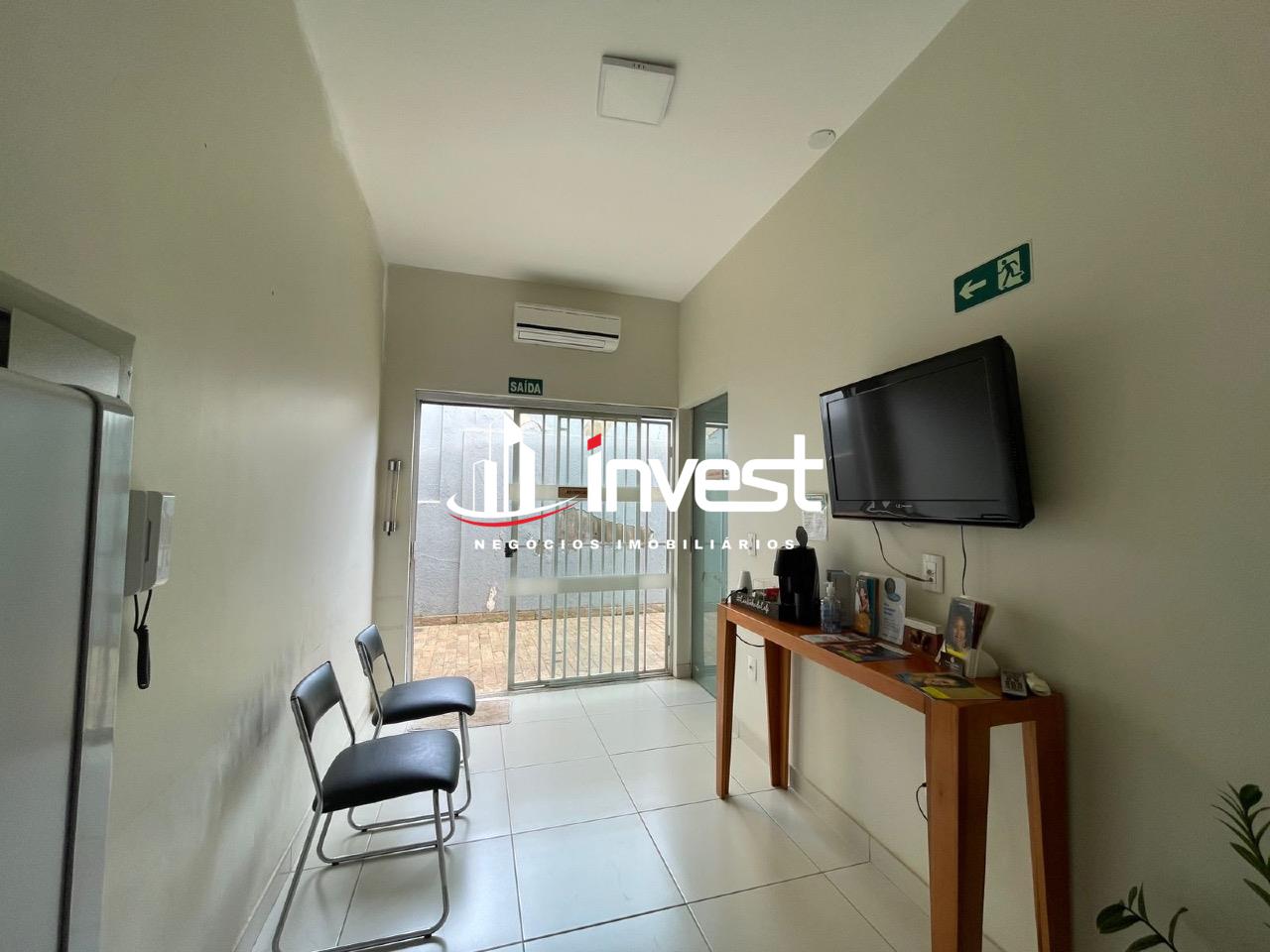 Casa Comercial à venda no Mercês: 