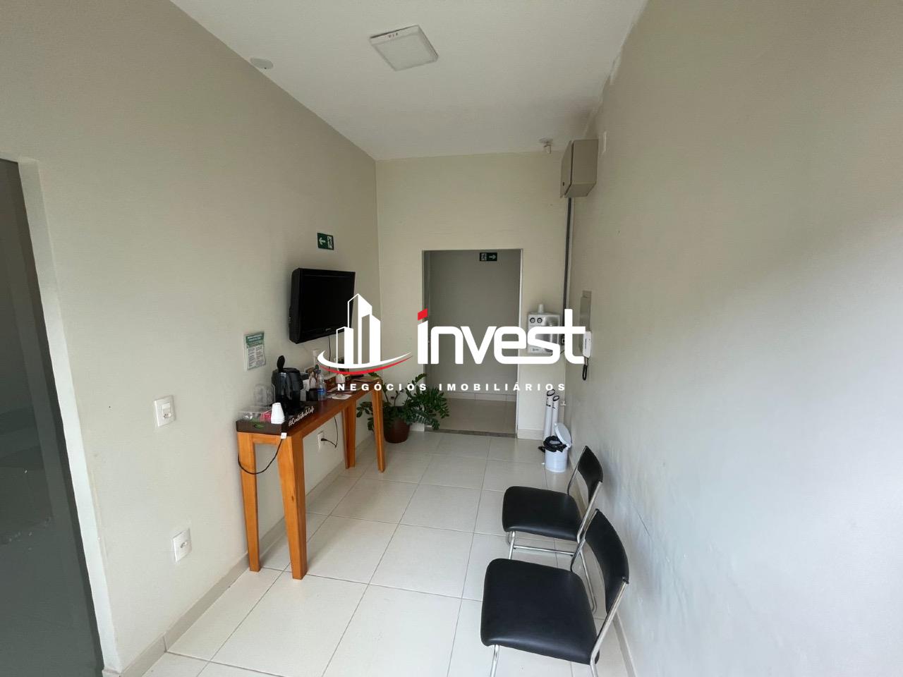 Casa Comercial à venda no Mercês: 