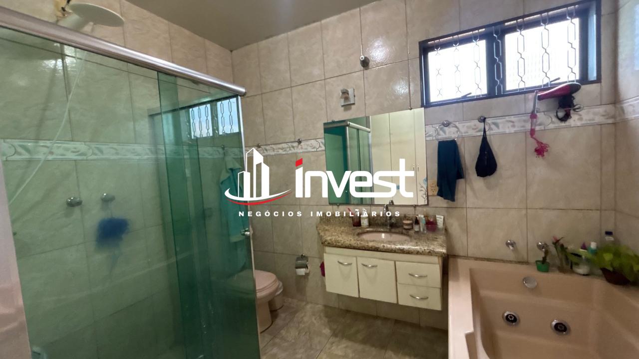 Casa à venda no Mercês: 