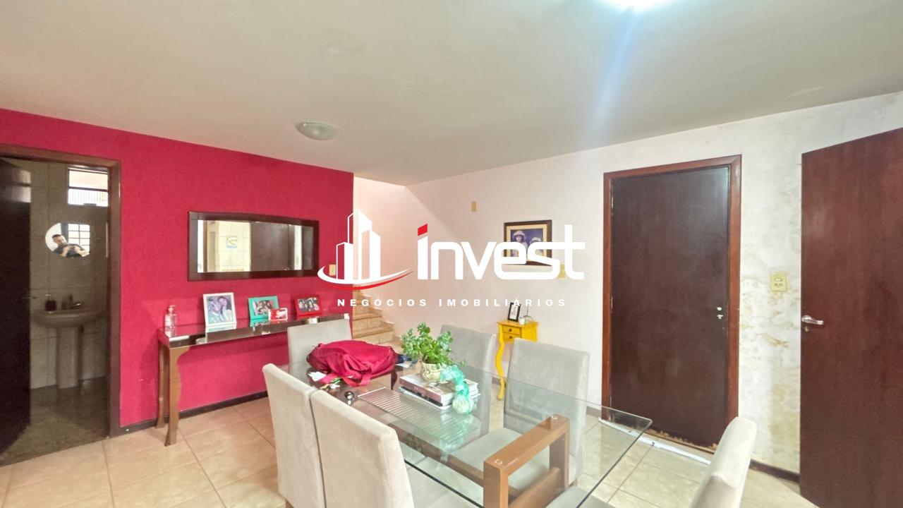 Casa à venda no Mercês: 