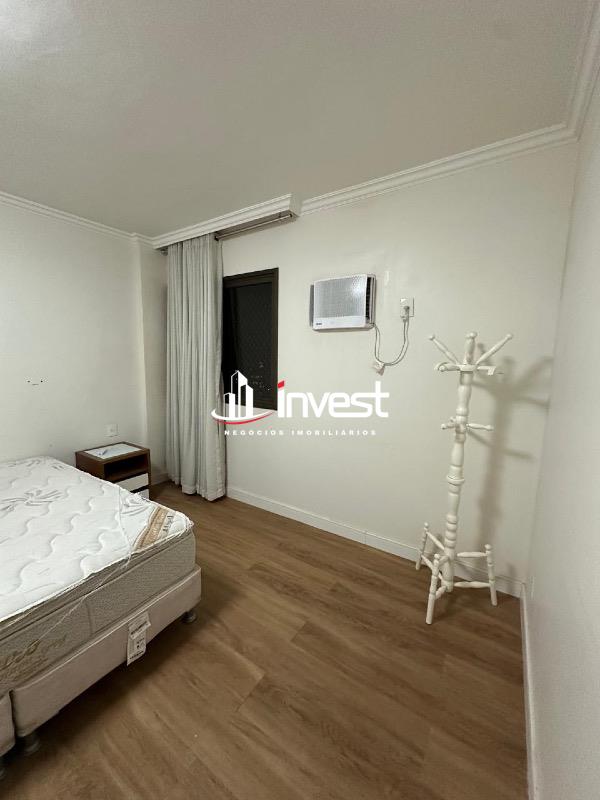 Apartamento à venda no Mercês: 