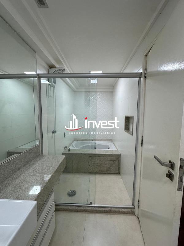 Apartamento à venda no Mercês: 