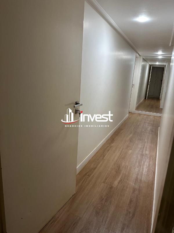 Apartamento à venda no Mercês: 