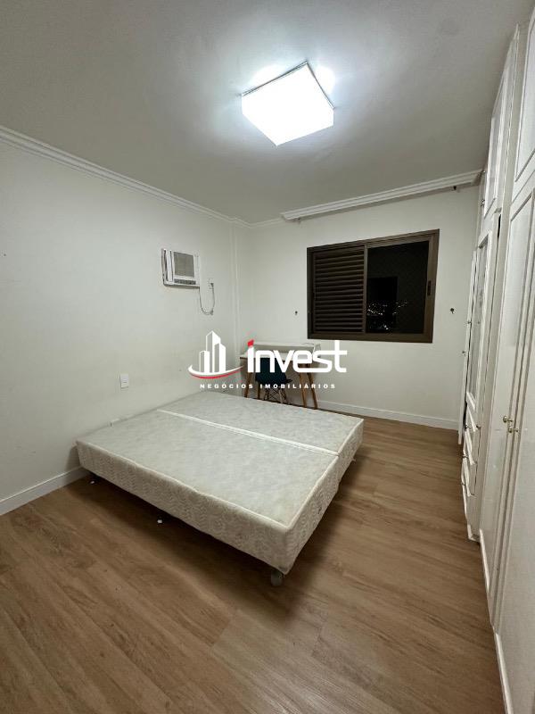 Apartamento à venda no Mercês: 