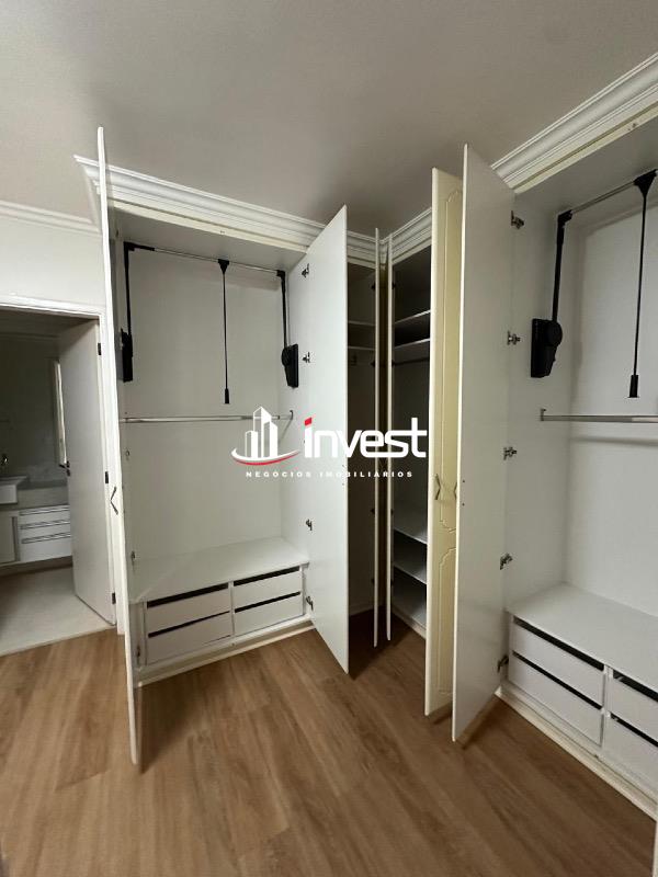 Apartamento à venda no Mercês: 