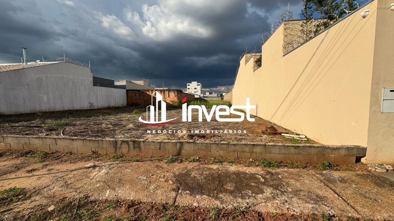 Terreno/Área à venda no Laranjeiras, Parque das: 