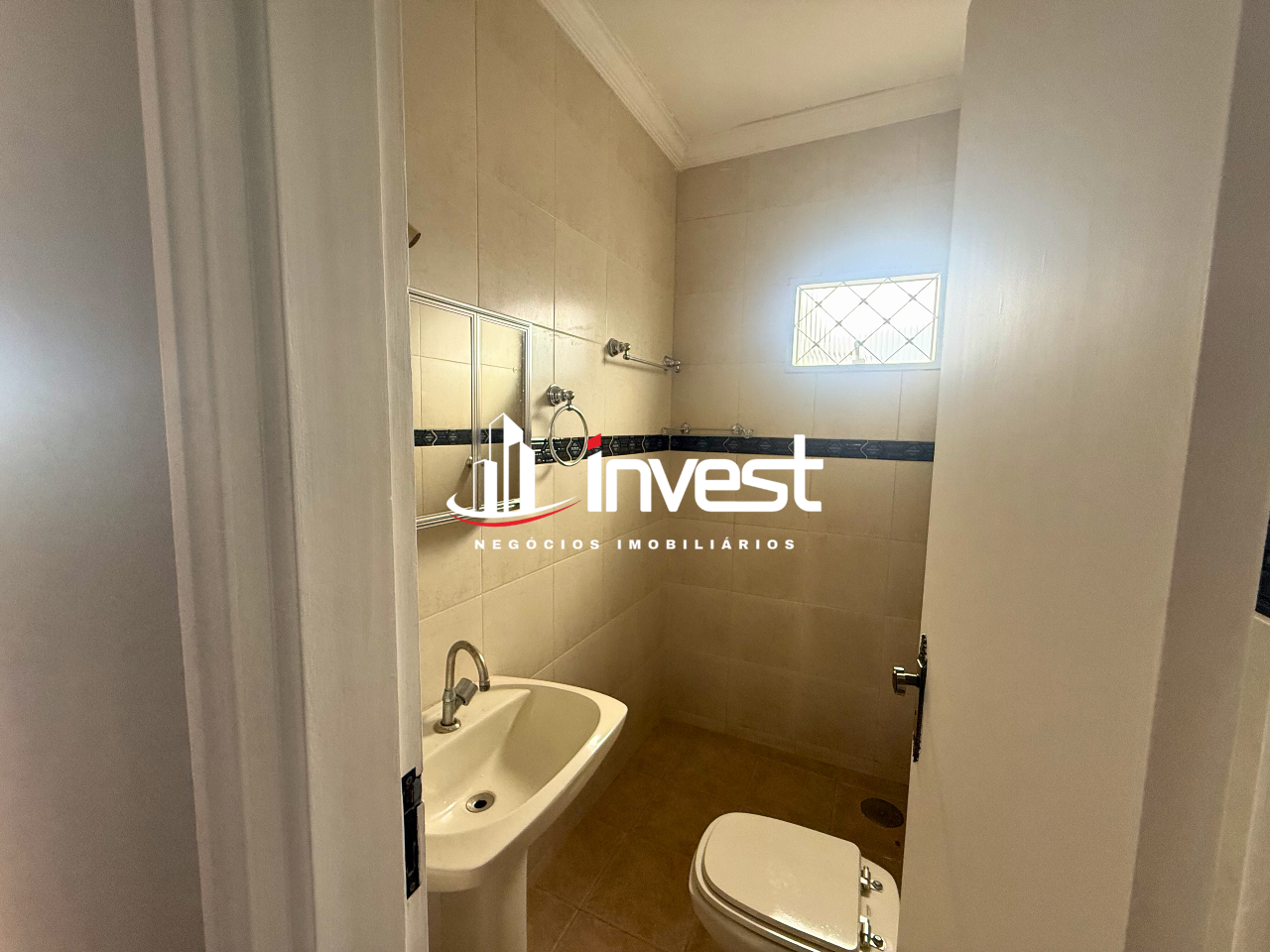 Casa à venda no Mercês: 