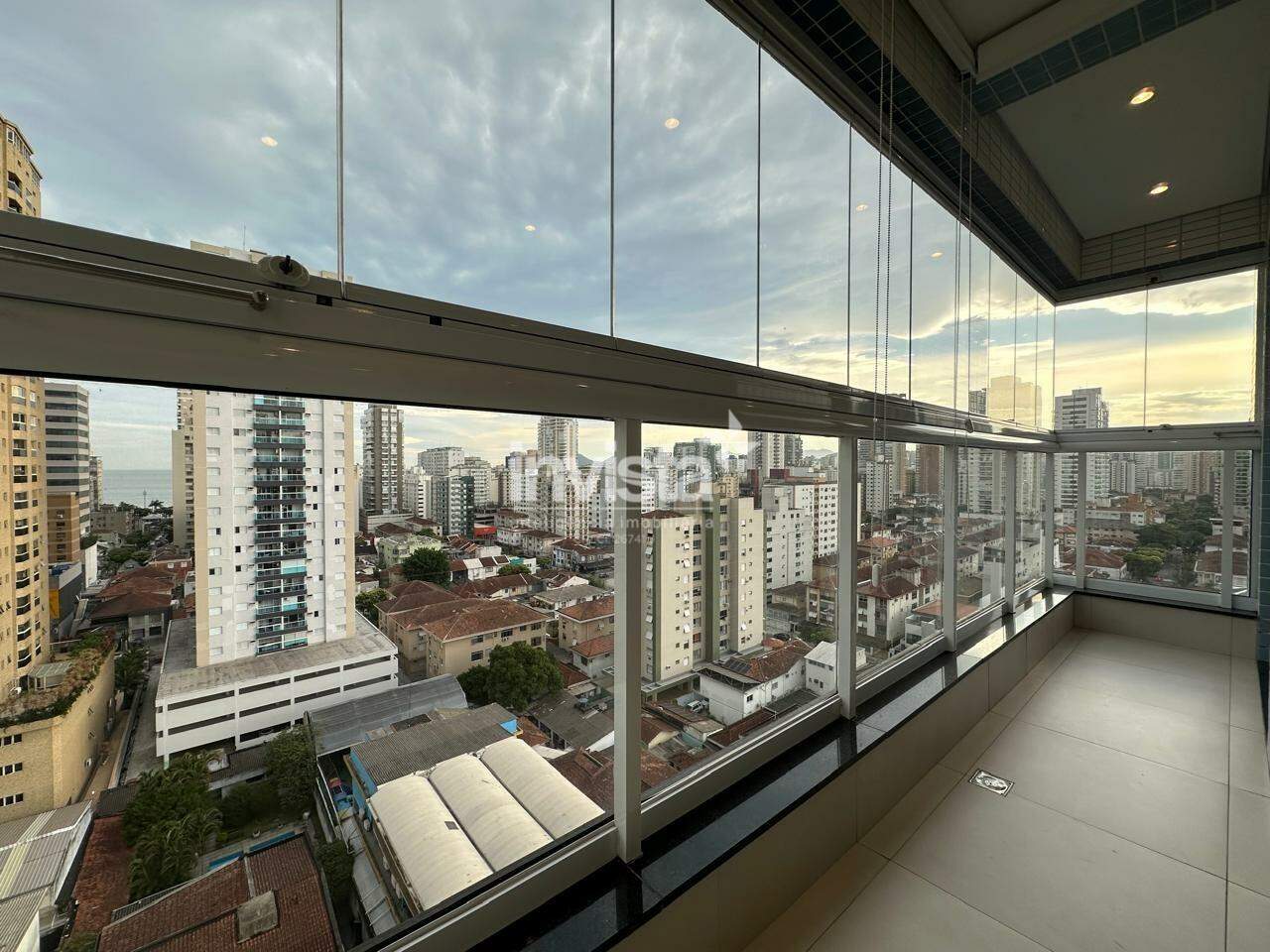 Apartamento à venda no bairro Embaré