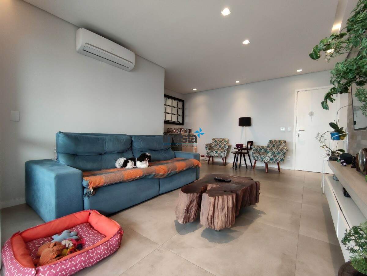 Apartamento de 4 quartos com varanda gourmet e 2 vagas em Embar&eacute;, Santos - Santos