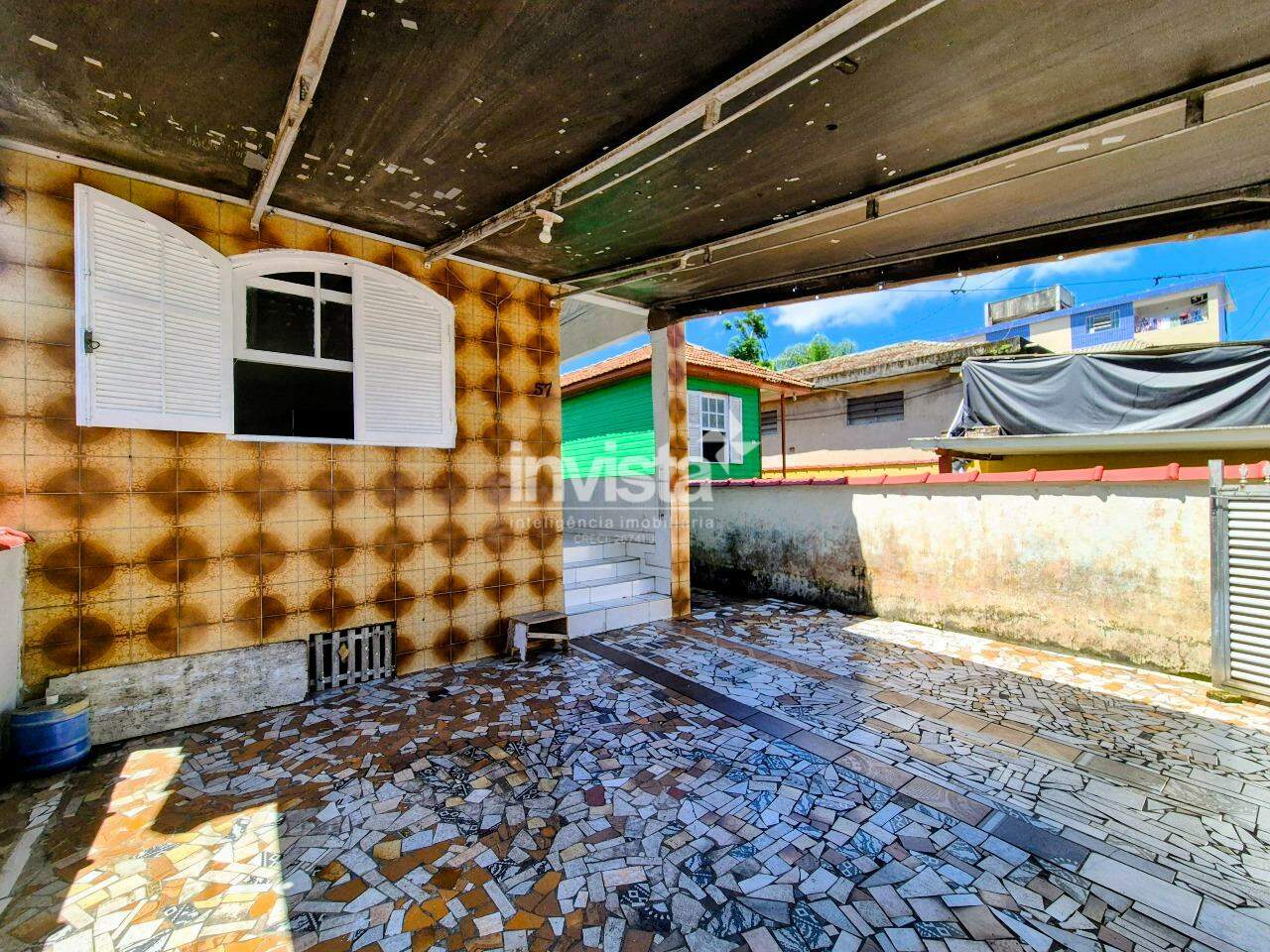 C&oacute;digo: 12379 R$ 790.000,00 Casa &agrave; venda no bairro Estu&aacute;rio 300 m&sup2; 5 quartos 2 vagas - Santos