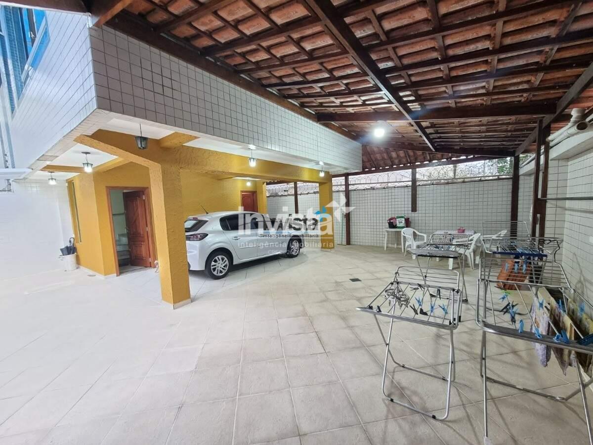 Casa Triplex à venda no bairro Embaré