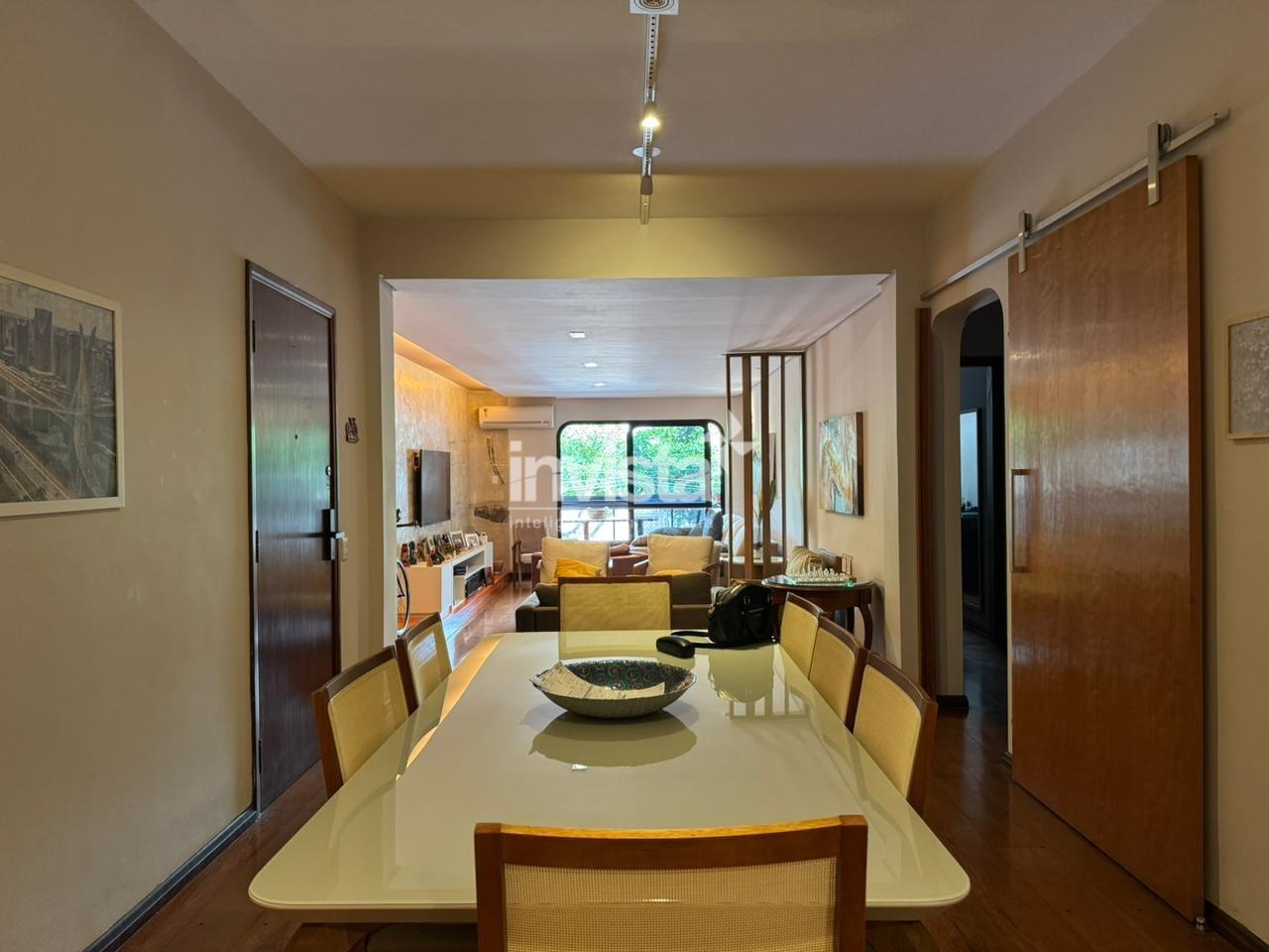 C&oacute;digo: 15473 R$ 1.500.000,00 Apartamento &agrave; venda no bairro Gonzaga 173 m&sup2; 3 quartos 2 vagas - Santos