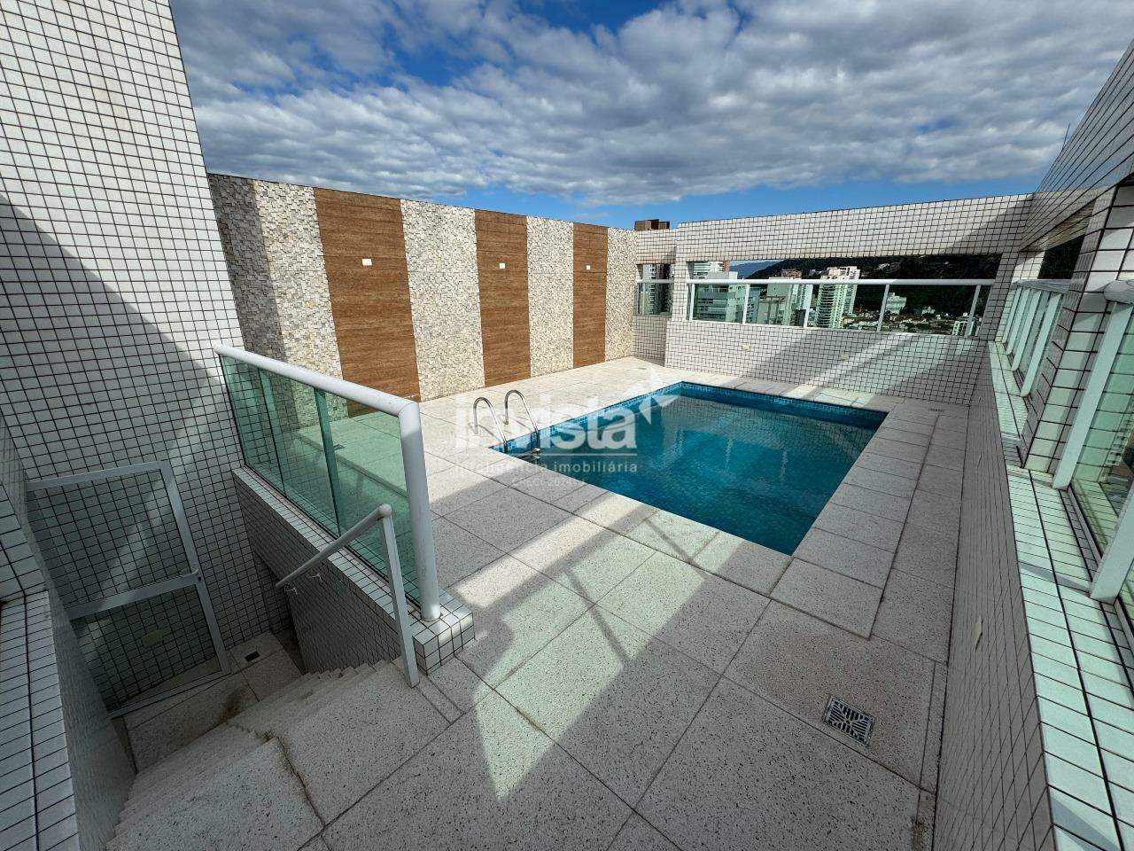 Cobertura à venda no bairro Pompéia